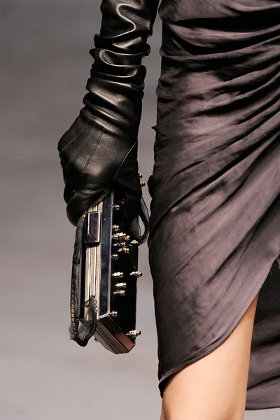 Look 50